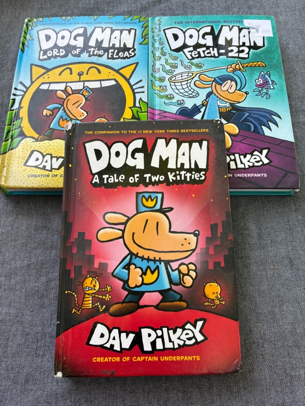 Dog Man: A Tale of Two Kitties by - Red Cover